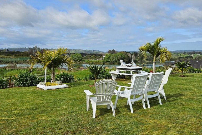 Photo of property in 19 Wairere Rise, Omokoroa, 3114