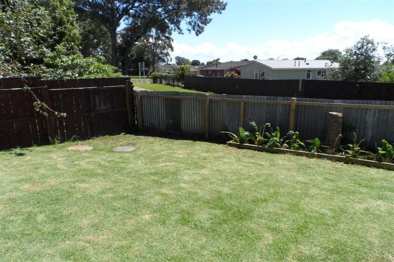 Photo of property in 613 Massey Road, Mangere, Auckland, 2022