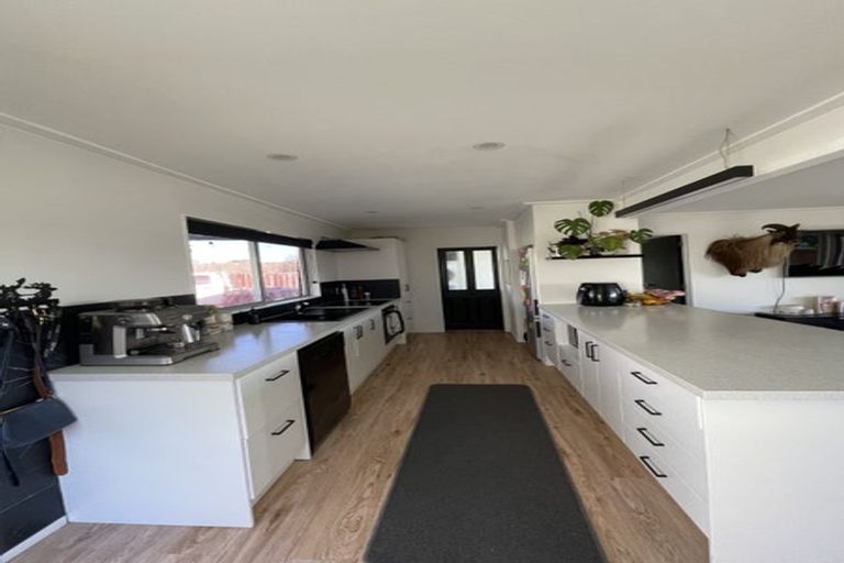 Photo of property in 82 Richmond Avenue, Richmond Heights, Taupo, 3330