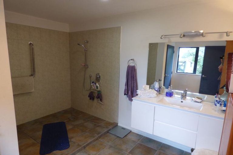 Photo of property in 462 Franklin Road, Paparoa, 0571