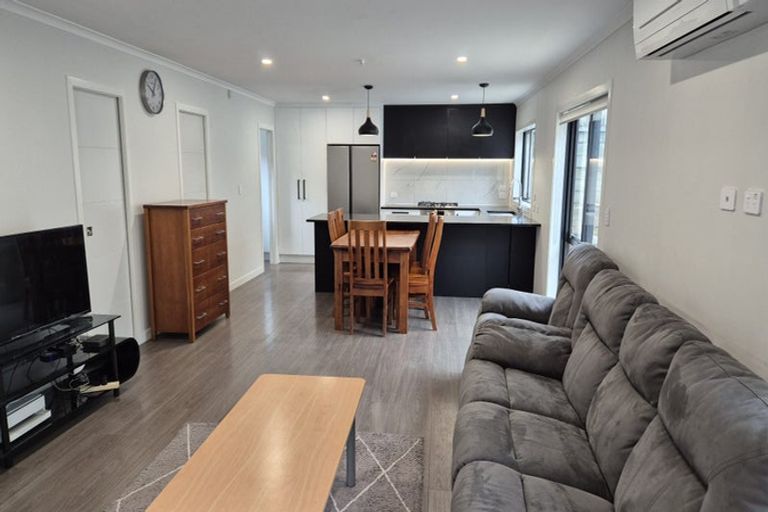 Photo of property in 1 Rimu Street, Tawa, Wellington, 5028