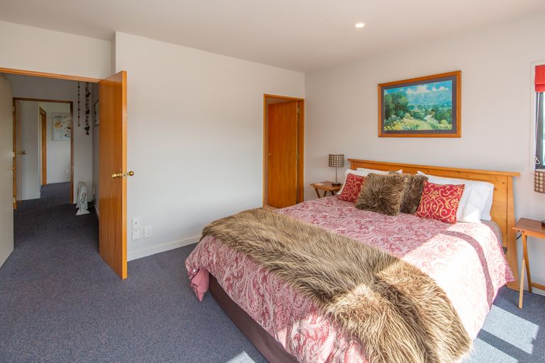 Photo of property in 13 Penlington Place, Akaroa, 7520