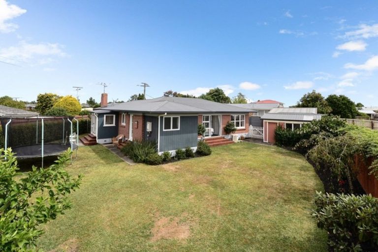 Photo of property in 21 Springfield Crescent, Enderley, Hamilton, 3214