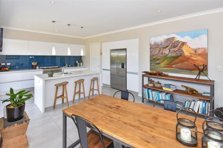 Photo of property in 13 Lake Drive, Karaka, Papakura, 2113