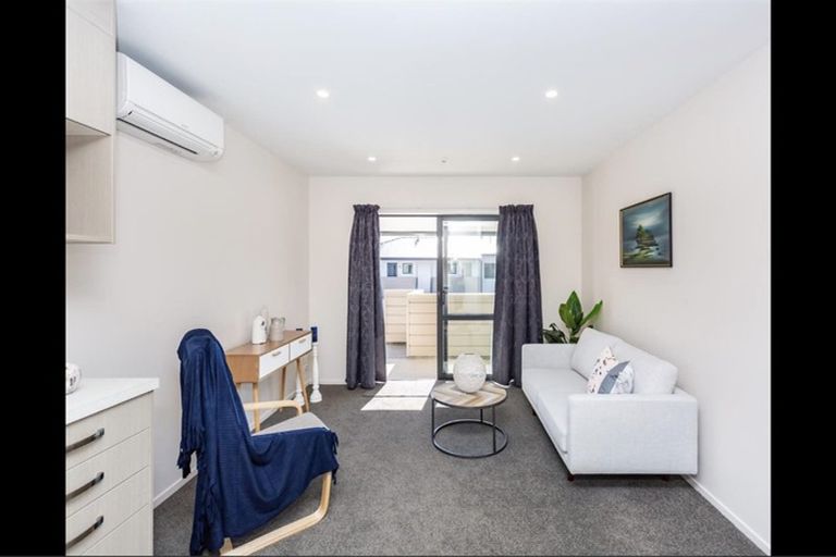 Photo of property in 80h Shakespeare Road, Waltham, Christchurch, 8023