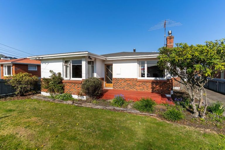 Photo of property in 24 Mcdonald Street, Mosgiel, 9024