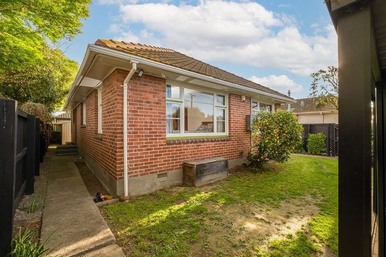 Photo of property in 1/31a Worthy Street, Ilam, Christchurch, 8041