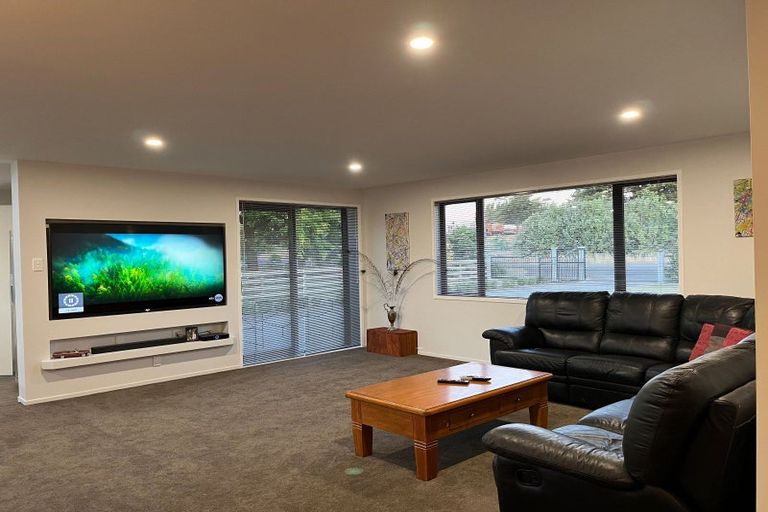 Photo of property in 729 Makerua Road, Tokomaru, Palmerston North, 4474