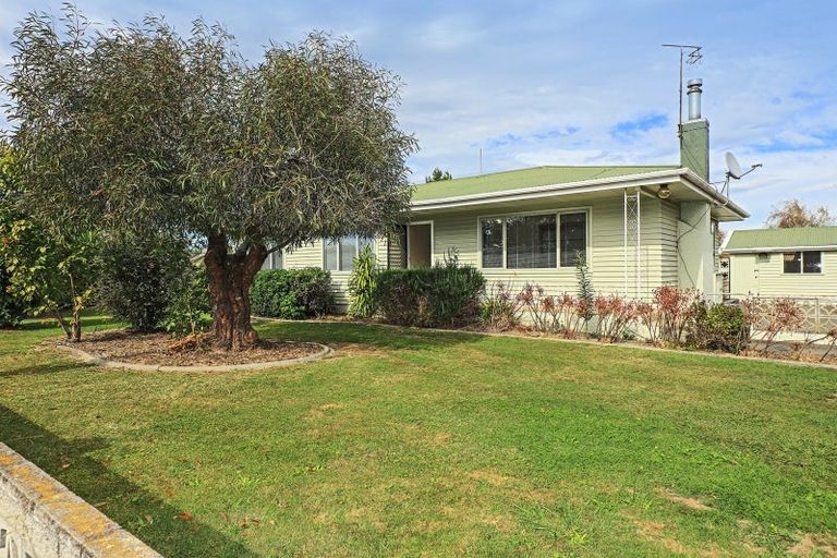 Photo of property in 33 Wycliffe Street, Onekawa, Napier, 4110