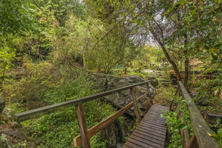 Photo of property in 11 Bayview Place, Cass Bay, Lyttelton, 8082