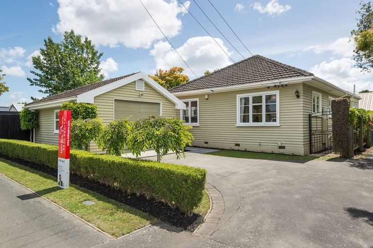 Photo of property in 1/193 Weston Road, St Albans, Christchurch, 8052
