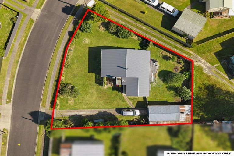 Photo of property in 2 Ettrick Place, Tokoroa, 3420