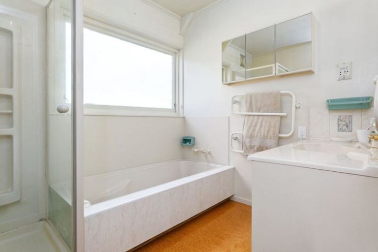 Photo of property in 107 Hall Street, Cambridge, 3434