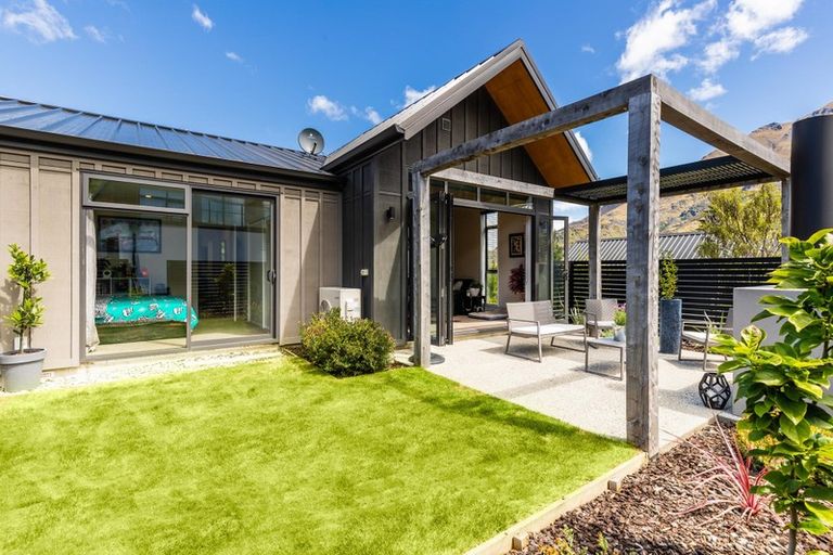 Photo of property in 6 Stamper Lane, Arthurs Point, Queenstown, 9371