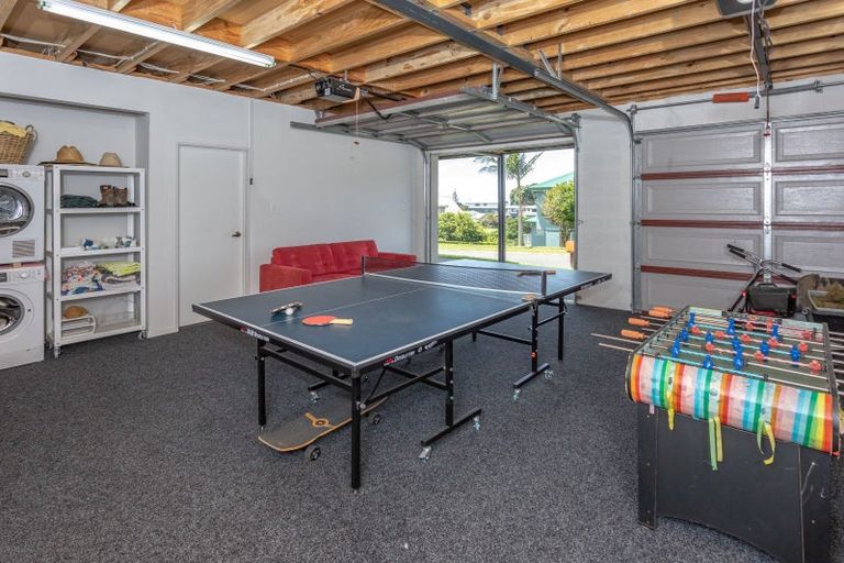 Photo of property in 208 Russell Bruce Place, Onemana, Whangamata, 3691