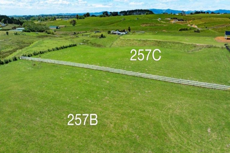 Photo of property in 257b Karioitahi Road, Karioitahi, Waiuku, 2683