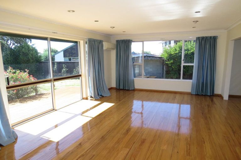 Photo of property in 7a Camrose Place, Ilam, Christchurch, 8041