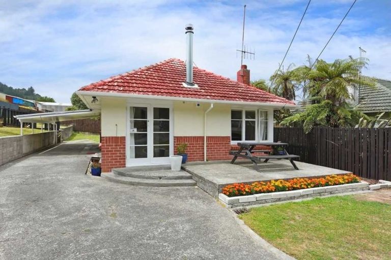 Photo of property in 210 Akatarawa Road, Birchville, Upper Hutt, 5018