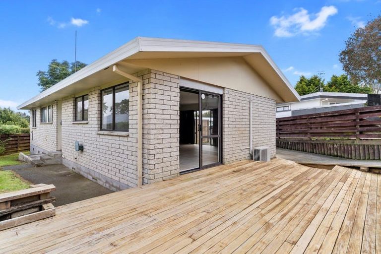 Photo of property in 12 Pokapu Place, Bethlehem, Tauranga, 3110