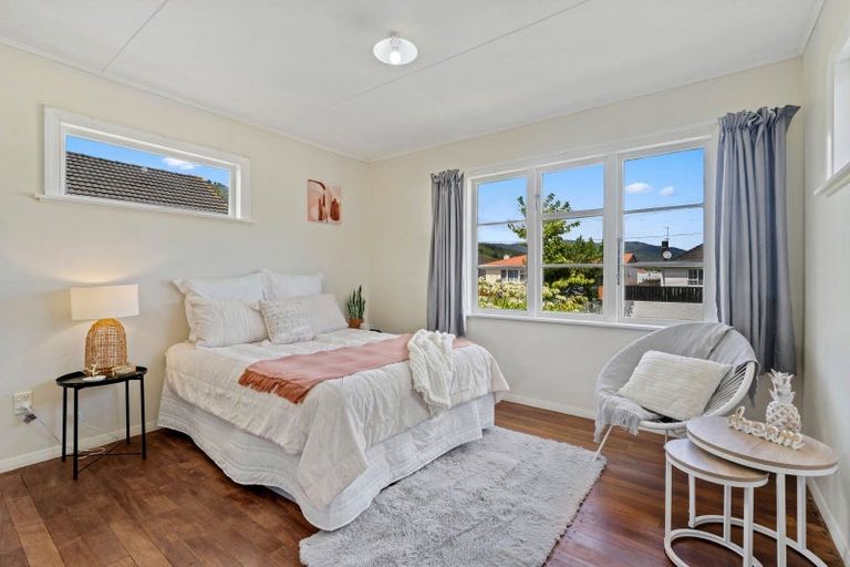 Photo of property in 10 Bythell Street, Wainuiomata, Lower Hutt, 5014