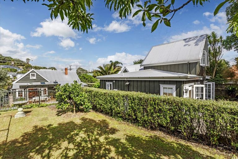 Photo of property in 64 Church Street, Devonport, Auckland, 0624