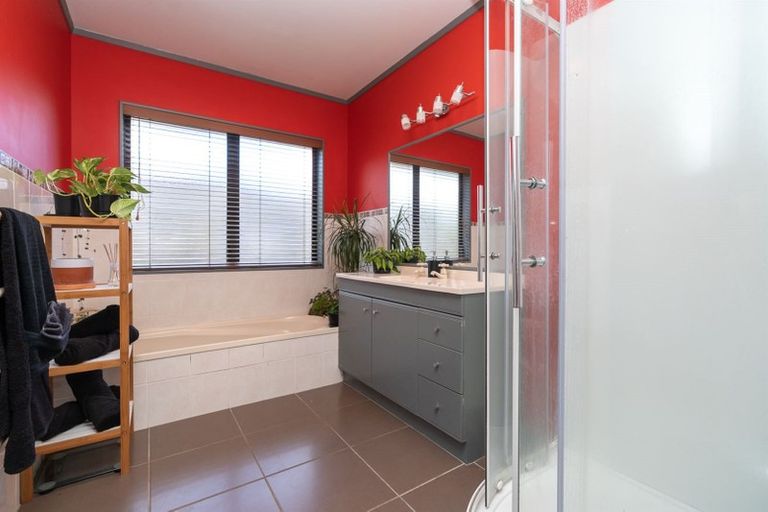 Photo of property in 52 Western Heights Drive, Western Heights, Hamilton, 3200