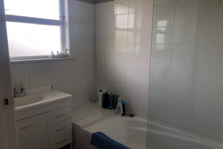 Photo of property in 2/9 Hinemoa Avenue, Taupo, 3330