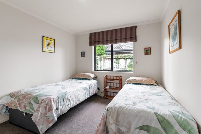 Photo of property in 33 Carrington Drive, Papamoa Beach, Papamoa, 3118