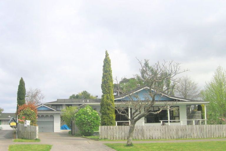 Photo of property in 27 Grace Crescent, Richmond Heights, Taupo, 3330