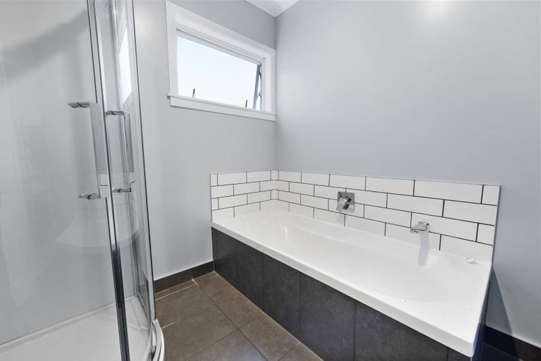 Photo of property in 8 Oriental Street, Welbourn, New Plymouth, 4312