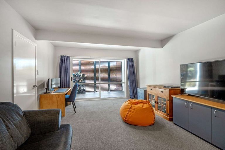 Photo of property in 19 Gunns Crescent, Cashmere, Christchurch, 8022