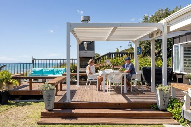 Photo of property in 579a Pukehina Parade, Pukehina, Te Puke, 3189