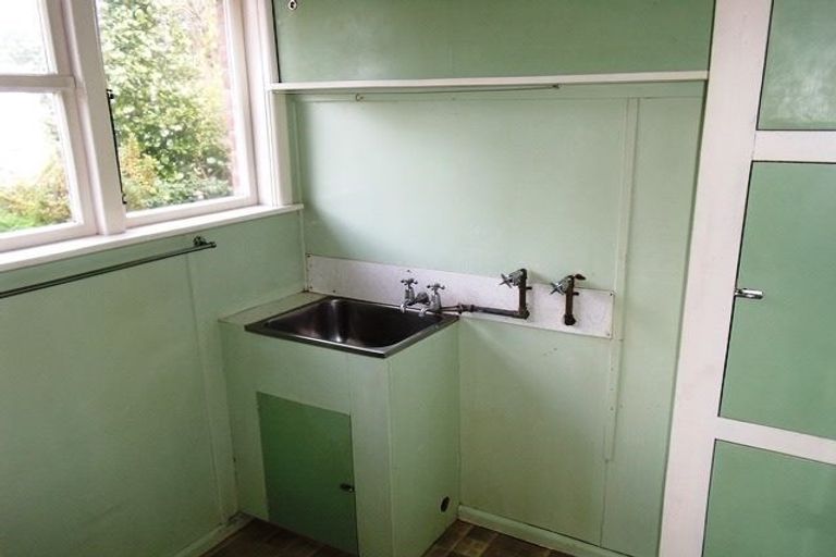 Photo of property in 22 Seddon Crescent, Marewa, Napier, 4110