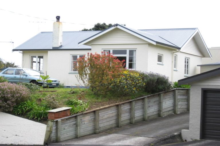 Photo of property in 3 Ngaio Street, Strandon, New Plymouth, 4312