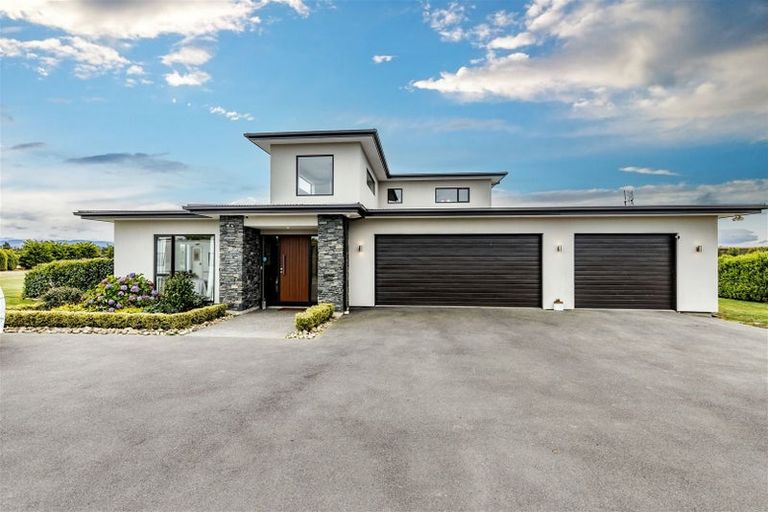 Photo of property in 1 Hayfield Terrace, Cust, Rangiora, 7471