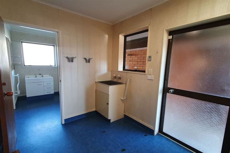 Photo of property in 155 Waikawa Road, Picton, 7220