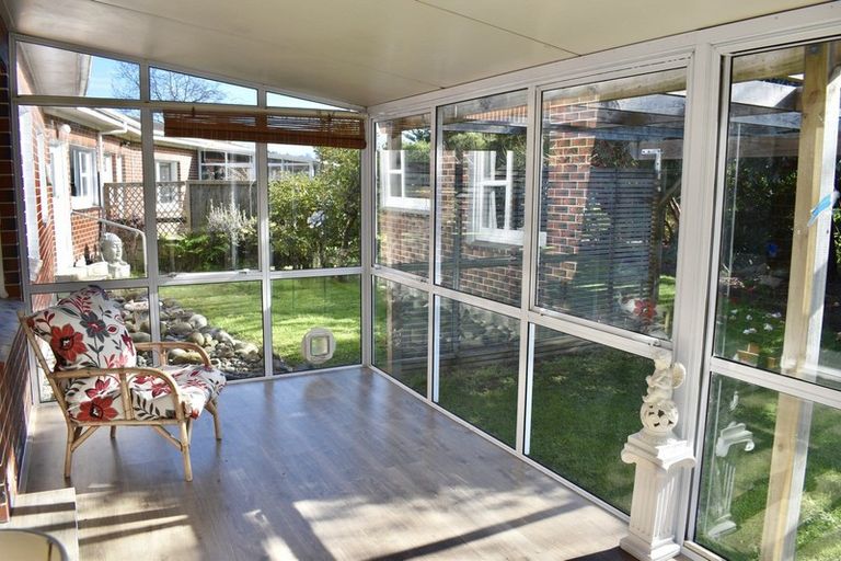 Photo of property in 14b Hariata Street, Otaki, 5512