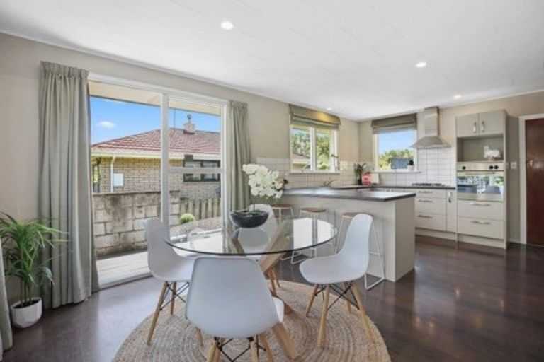 Photo of property in 16 Hounslow Street, Ilam, Christchurch, 8041