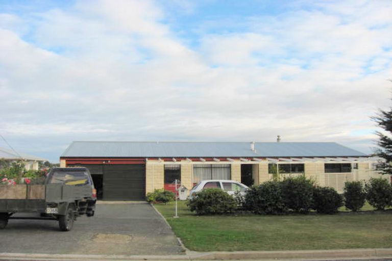 Photo of property in 28 Charles Street, Weston, Oamaru, 9401