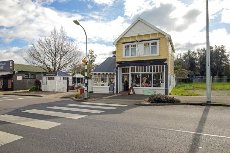 Photo of property in 75 Vogel Street, Woodville, 4920