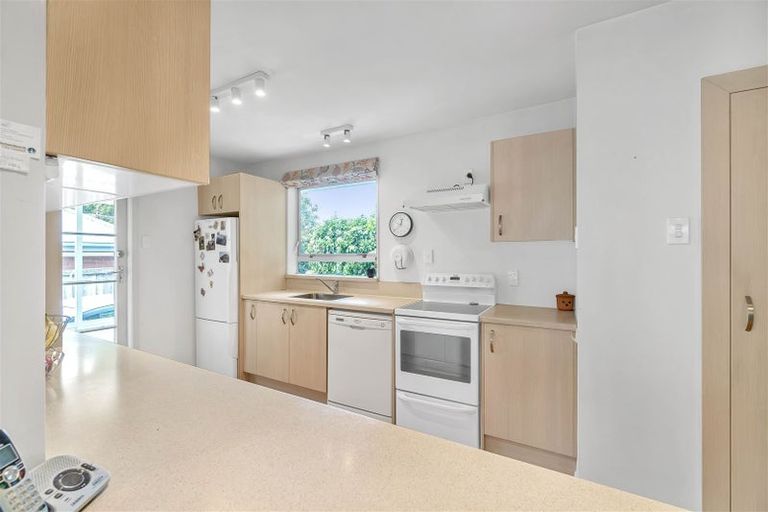 Photo of property in 14 Pinehurst Crescent, Russley, Christchurch, 8042