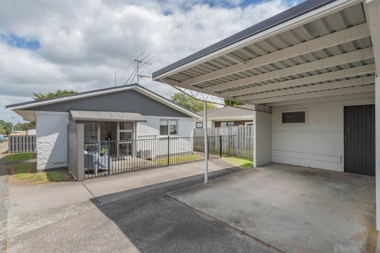 Photo of property in 1/58 Great South Road, Papakura, 2110