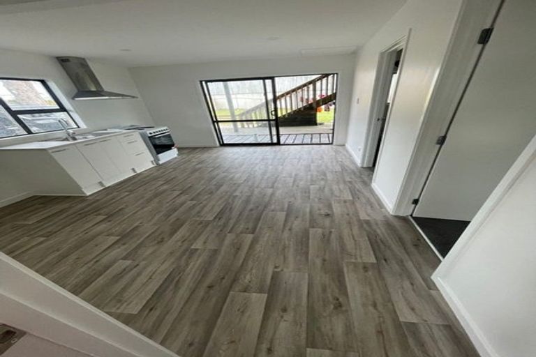 Photo of property in 7a Clayburn Road, Glen Eden, Auckland, 0602