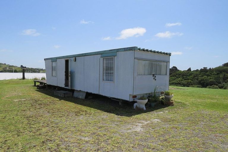 Photo of property in 29 Oxford Street, Whakapirau, Maungaturoto, 0583