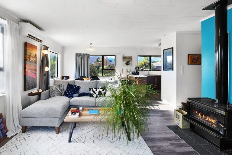 Photo of property in 1 Feary Crescent, Takaka, 7110