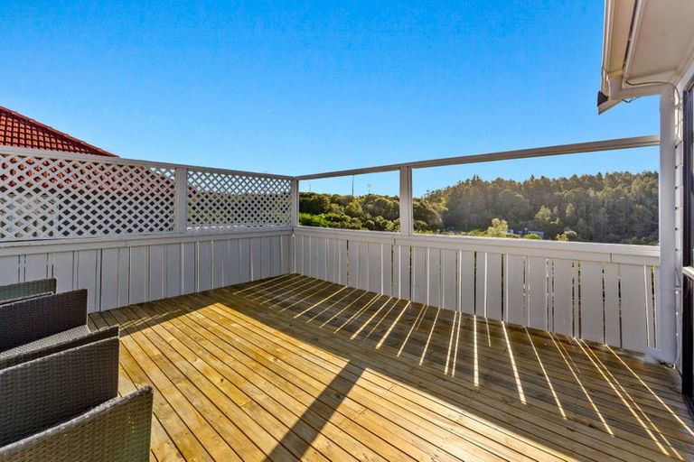 Photo of property in 1/13a Kitewao Street, Northcote, Auckland, 0627