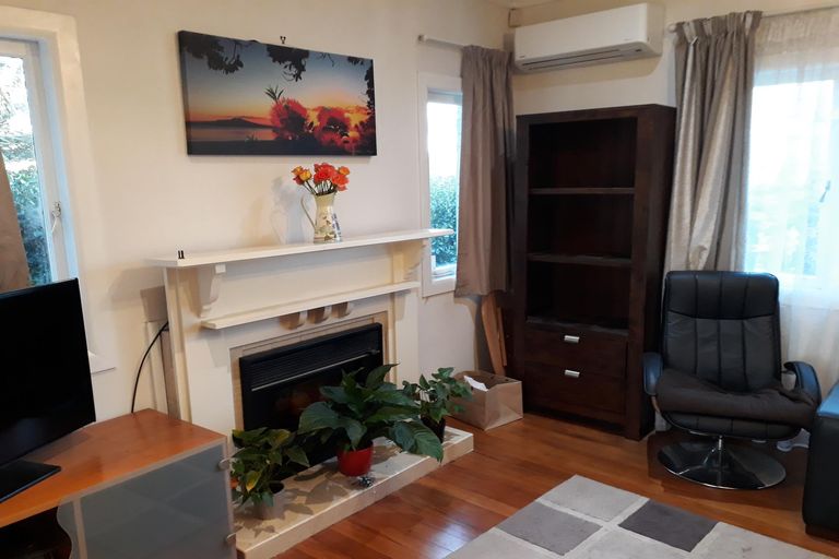 Photo of property in 18a Onslow Road, Papakura, 2110