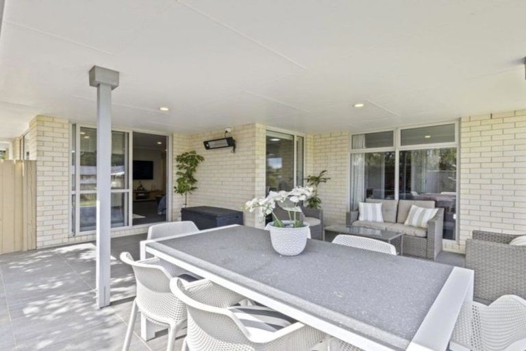 Photo of property in 118 Milton Terrace, Picton, 7220