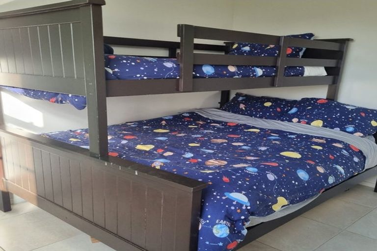 Photo of property in 32 The Terrace, Waihi Beach, 3611