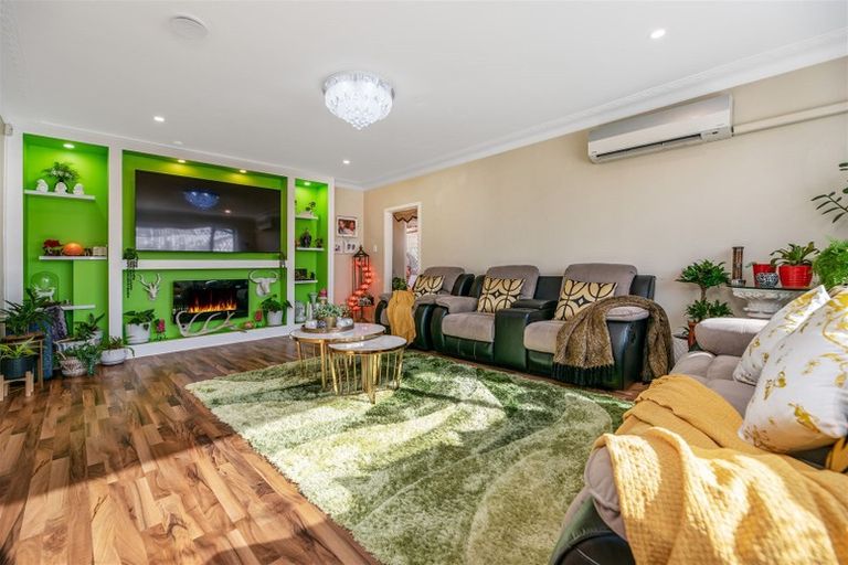 Photo of property in 82 Metcalfe Road, Ranui, Auckland, 0612